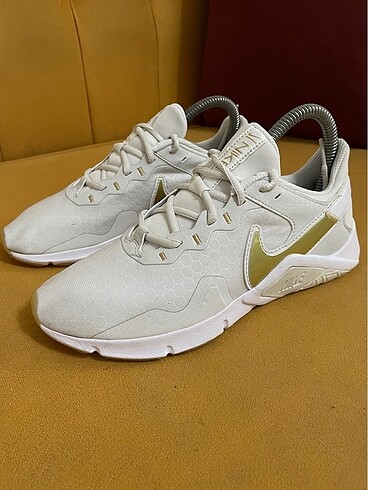 36,5 Beden Nike Legend Essential 2