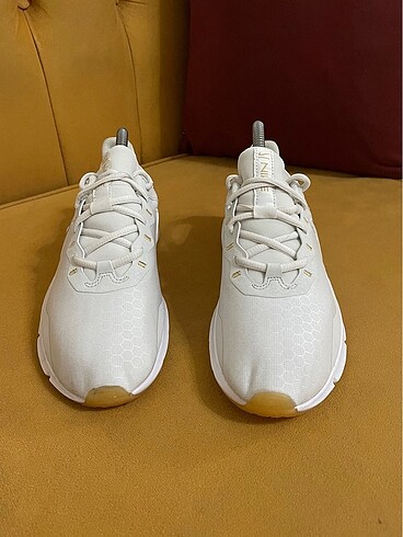 38 Beden Nike Legend Essential 2