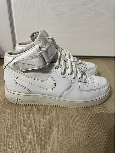 Nike Air Force 1 Mid