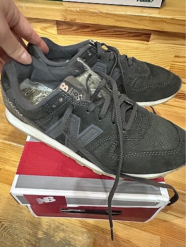 New Balance New balance ayakkabı çok kısa zaman kullanıldı