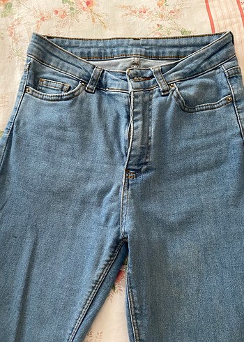 Düğmeli Mavi Kadın Slim Fit Midi Kot Pantolon - Görsel 2