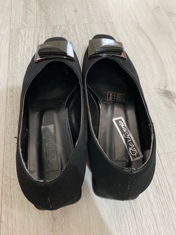 Klasik Siyah Tokalı Kadın Topuklu Babet - Görsel 3