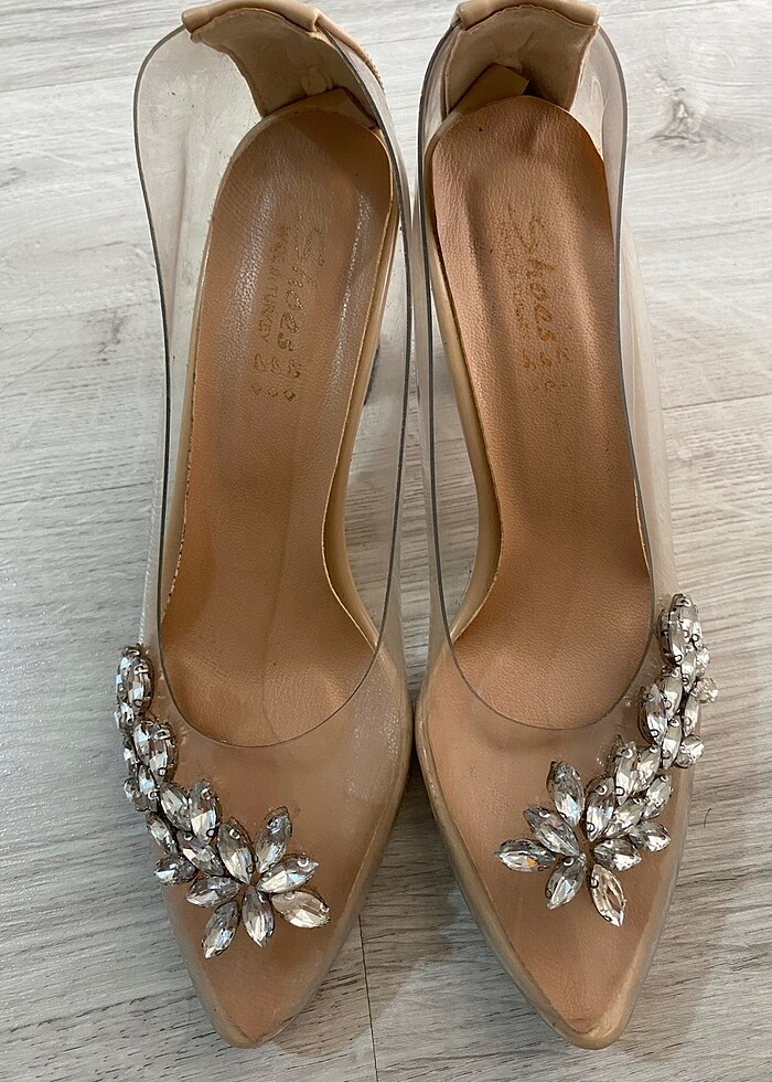 Şeffaf topuklu ayakkabı - Görsel 2