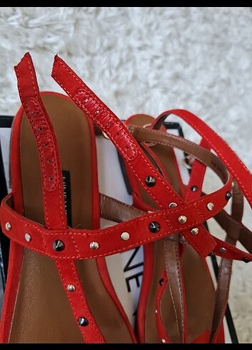 38,5 Beden kırmızı Renk Nine west sandalet 