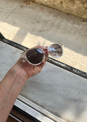 Ray Ban Şeffaf Çerçeveli Bej Retro Kadın Güneş Gözlüğü