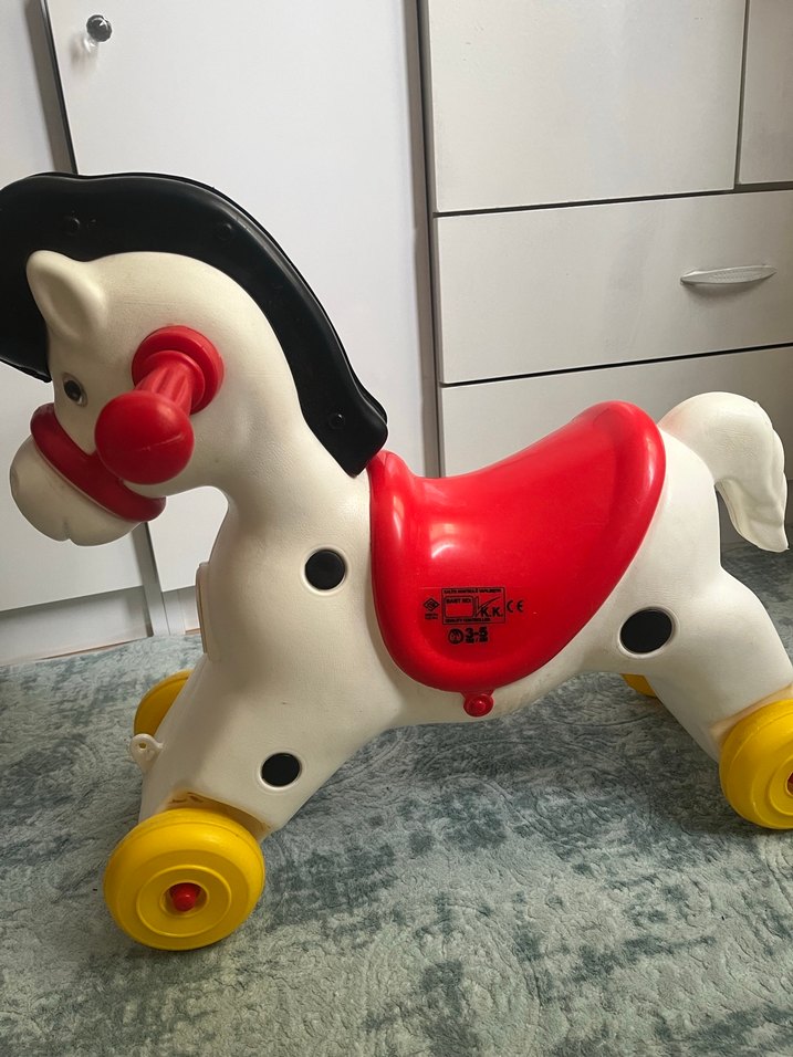 Renkli Tekerlekli Beyaz At Oyuncak - Görsel 3
