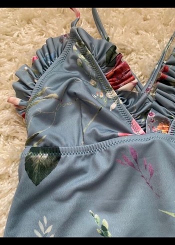 Gri Çiçek Desenli Fırfırlı Mayo - Görsel 4