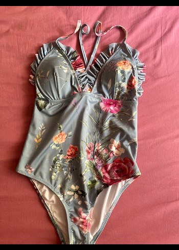 Gri Çiçek Desenli Fırfırlı Mayo - Görsel 5