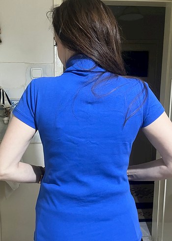 Parlak Mavi Yüksek Yakalı Hamile Tişörtü - Görsel 3