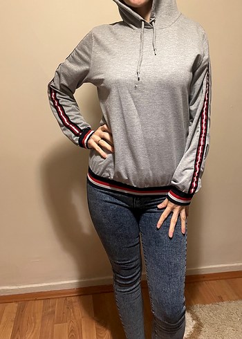 Gri Fermuarlı Çizgili Kadın Sweatshirt - Görsel 3