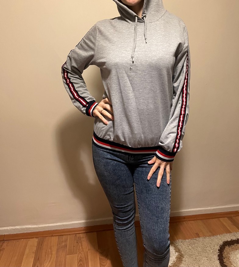 Gri Fermuarlı Çizgili Kadın Sweatshirt - Görsel 3