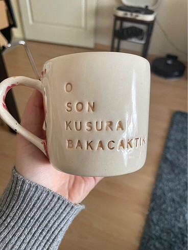 El yapımı seramik kupa mug