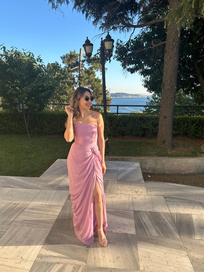 Pembe Drapeli Straplez Midi Elbise - Görsel 2