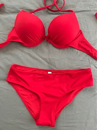 Penti kırmızı dolgulu bikini takımı