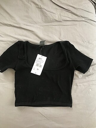 Siyah crop