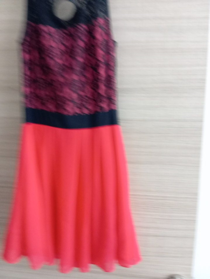 Dantel Detaylı Kırmızı Midi Elbise - Görsel 2