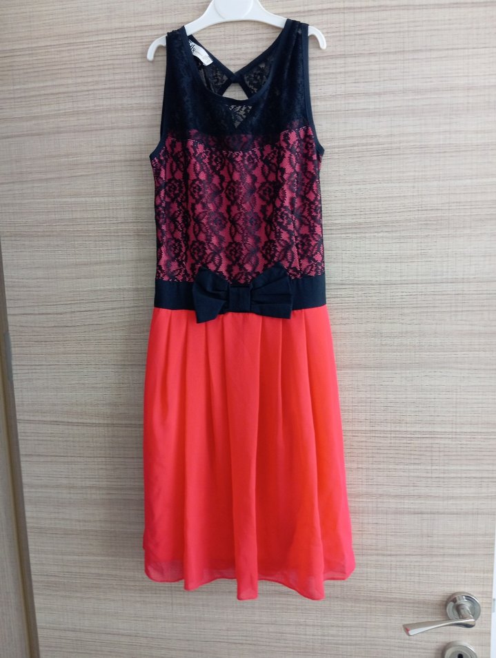 Dantel Detaylı Kırmızı Midi Elbise - Görsel 3