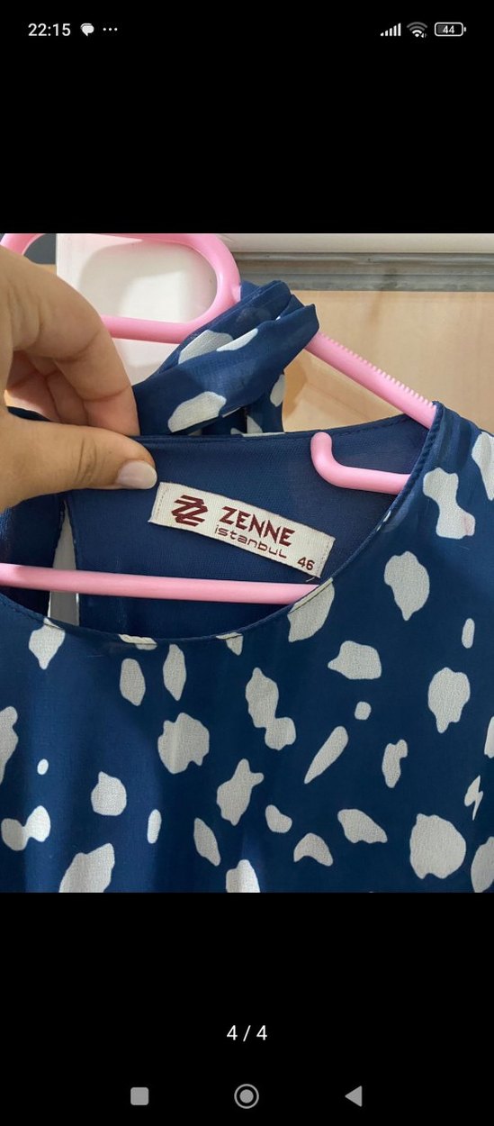 Uzun Kollu, V Yaka, Mavi Batik Elbise - Görsel 2