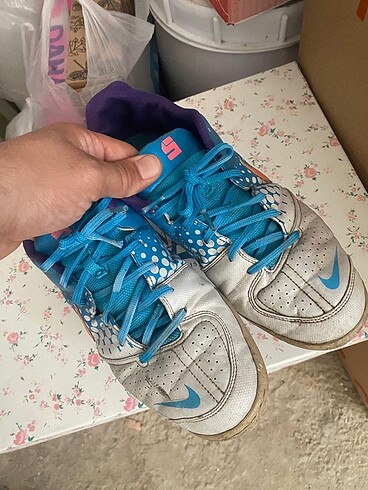 44 Beden Nike halı saha ayakkabısı