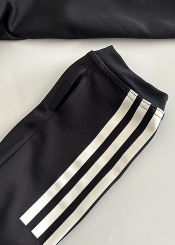 Beşiktaş Beşiktaş Siyah Fermuarlı Yarım Boğazlı Erkek Sweatshirt