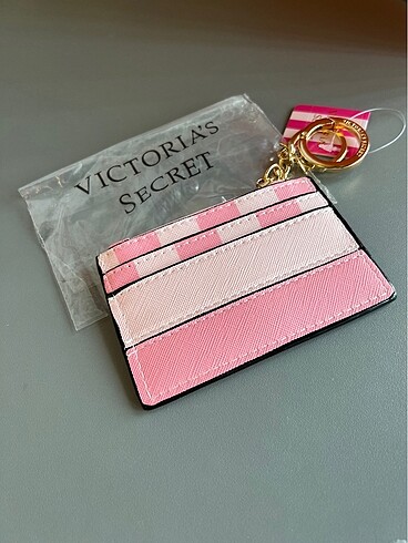  Beden Victoria?s Secret Kartlık Etiketli Cüzdan
