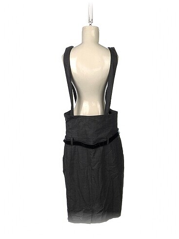 42 Beden PreLoved Mini Etek %70 İndirimli.