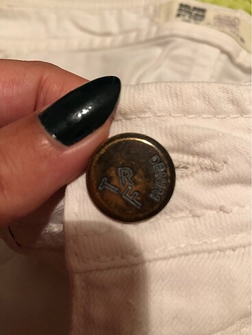 36 Beden beyaz Renk Zara Beyaz Şort