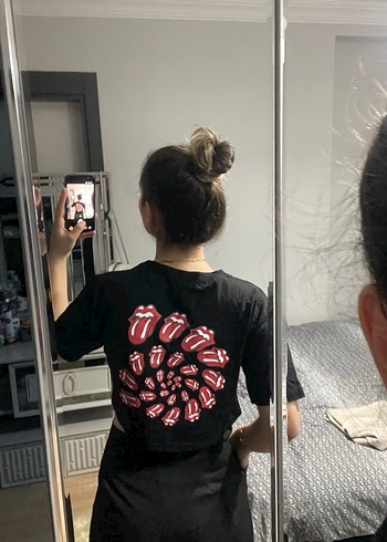 Siyah Baskılı Rock Punk Tişört