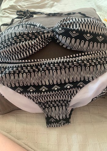 Fermuarlı Siyah Etnik Desenli Bohem Bikini