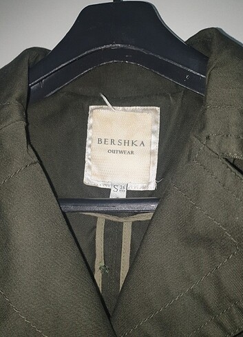 Bershka Trençkot
