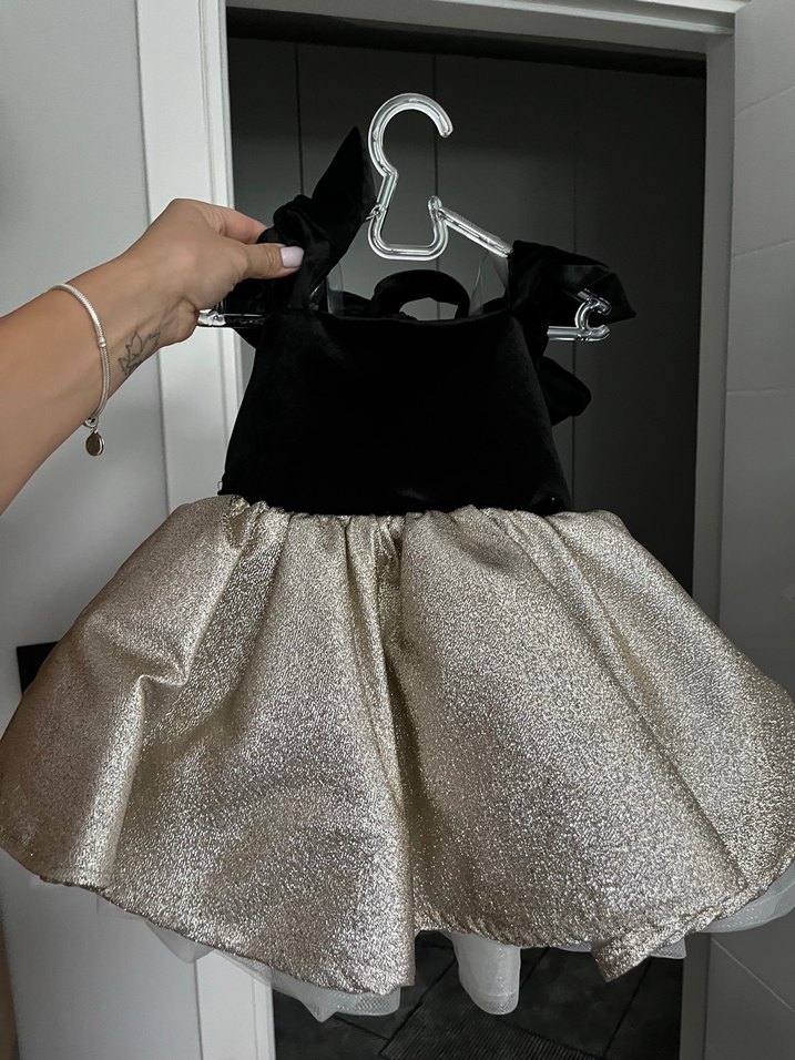 Kız Çocuk Parlak Siyah Elbise - Görsel 2