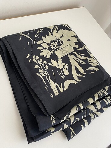 Freshscarfs şal