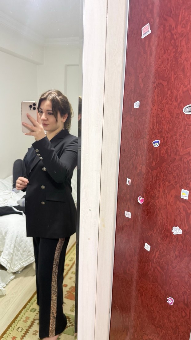 Siyah Düğmeli Kadın Blazer Ceket - Görsel 3