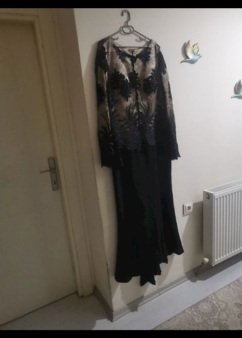 Dantel Detaylı Siyah Uzun Kollu Gotik Abiye Elbise - Görsel 2