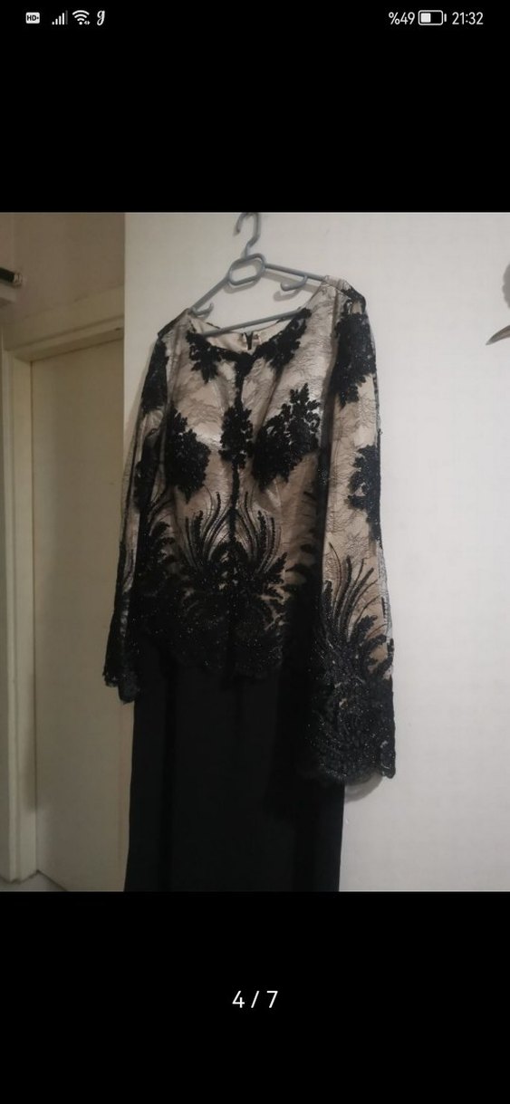 Dantel Detaylı Siyah Uzun Kollu Gotik Abiye Elbise - Görsel 4