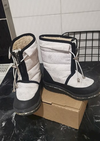 Kız Çocuk Beyaz Sokak Stili Botlar - Görsel 4