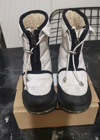 Kız Çocuk Beyaz Sokak Stili Botlar - Görsel 2