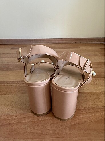 KRISTE BELL İNCİLİ AYAKKABI - Görsel 3