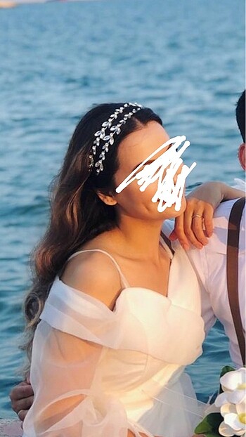 Gelin tacı, taşlı taç