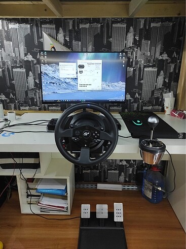 Thrustmaster T300RS GT + TH8A