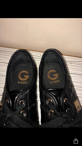 37,5 Beden siyah Renk Guess ayakkabı