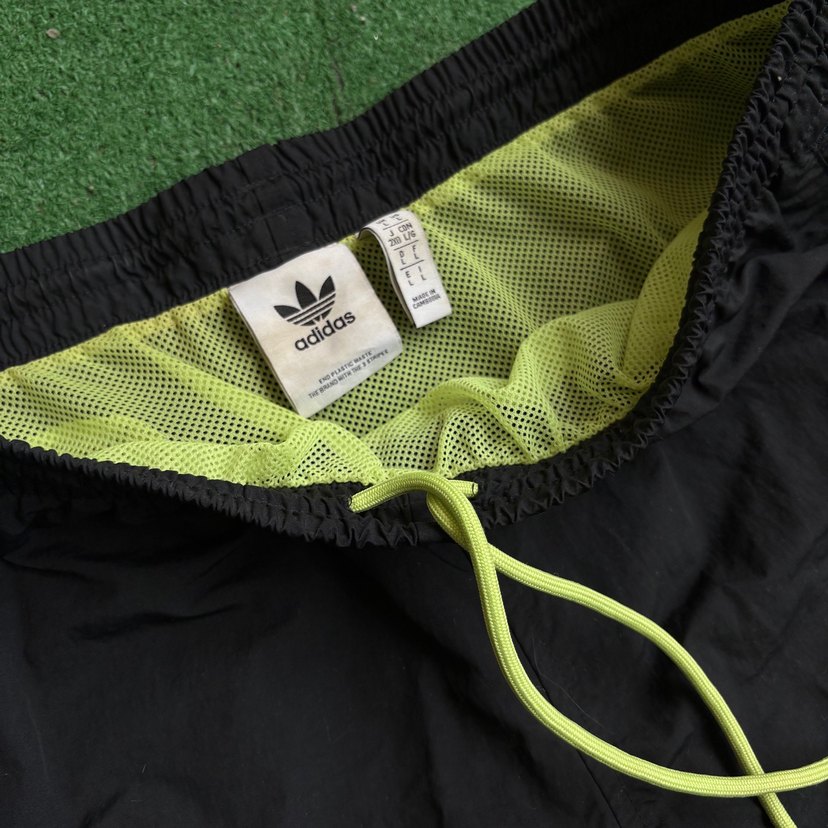 Adidas Erkek Siyah Rahat Kesim Şort - Görsel 4