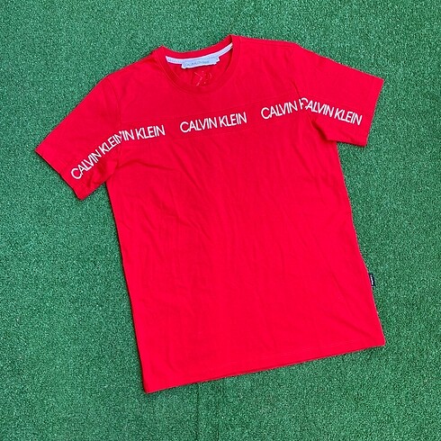 Calvin Klein Tshirt
