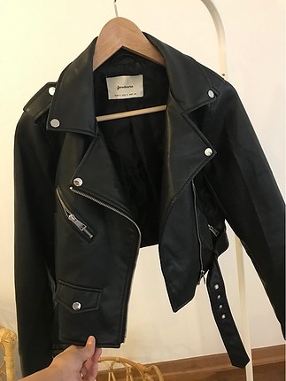 Stradivarius suni deri mont