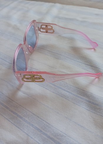 Şeffaf Pembe Kadın Güneş Gözlüğü - Görsel 4