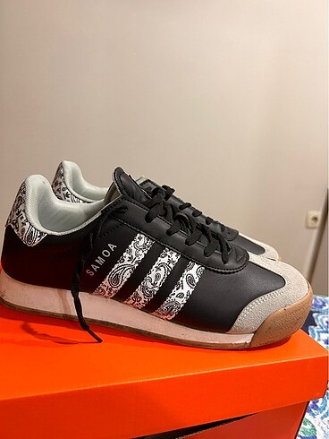 Adidas samoa unisex
