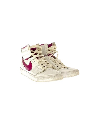 Nike Nike Spor Ayakkabı %70 İndirimli.