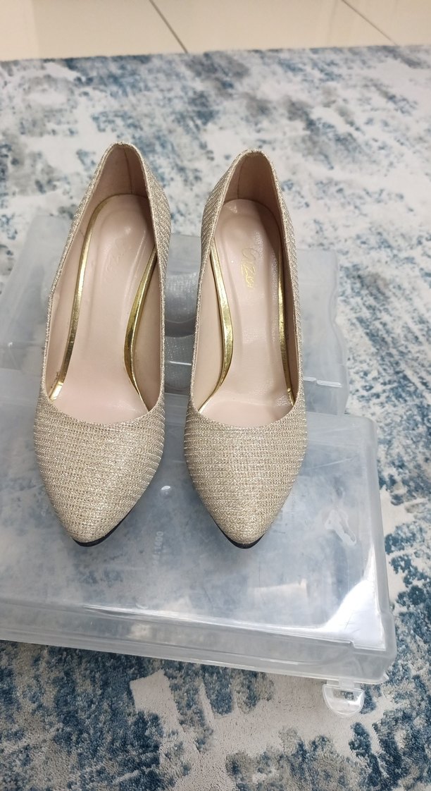 Bej Parlak Pliseli Kadın Topuklu Ayakkabı - Görsel 2