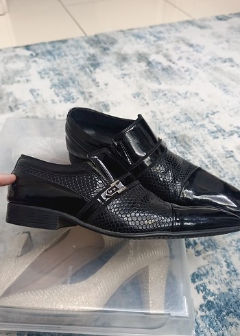 Klasik Siyah Yılan Desenli Tokalı Erkek Ayakkabı - Görsel 2