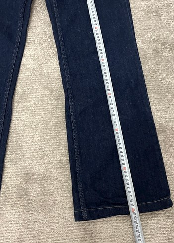Zara Kadın Lacivert Midi Denim Jean